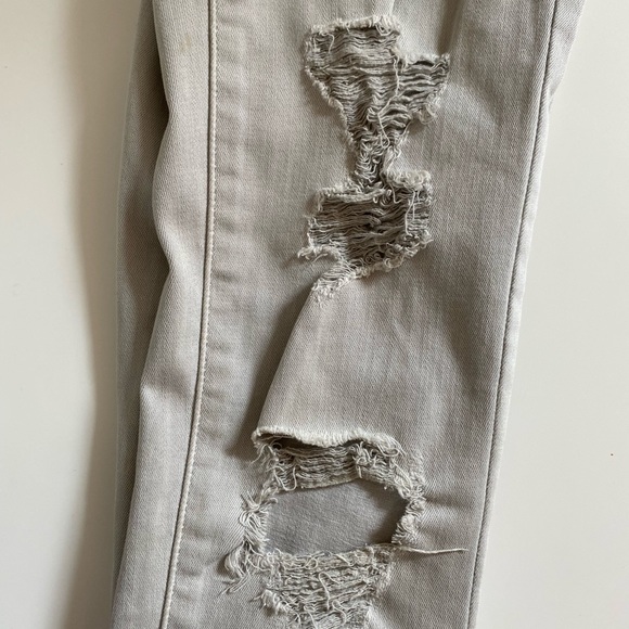 COPY - american eagle grey skinny ripped jeans - Picture 4 of 6